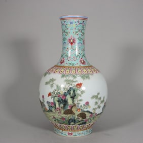 A Qing Qianlong poetry and literature Tianqiu bottle