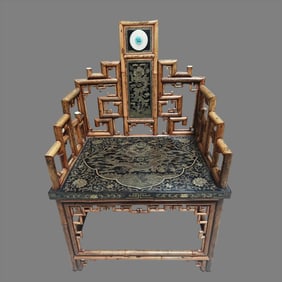 A Xiangfei bamboo lacquer cloud dragon pattern Taishi chair