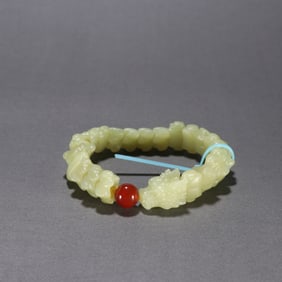 A Qing Hetian topaz keel bracelet