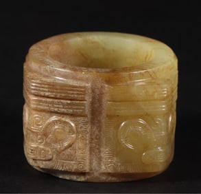 A jade cong-style finger of the Qing Dynasty
