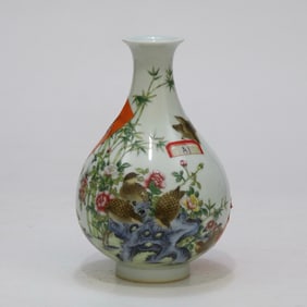 A piece of enamel colored bamboo newspaper peace picture jade pot spring vase made in the Yongzheng