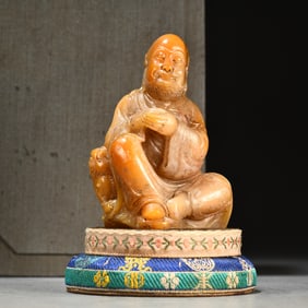 A Shoushan stone laughing lion Arhat ornament