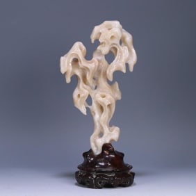 A late Qing Dynasty Hetian jade mountain ornament