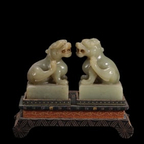 A Qing Dynasty Hetian white jade seal