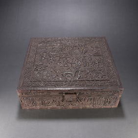 A sterling silver character story lid box