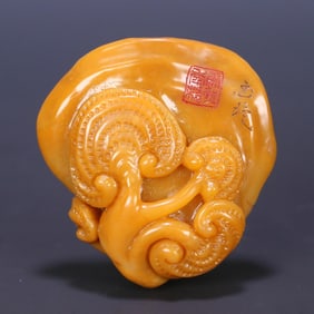 An old collector's collection Yang Yuxuan's Tian Huangshi Ganoderma lucidum carving
