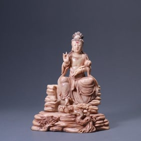 A seated statue of Guanyin in Shoushan in the Qing Dynasty