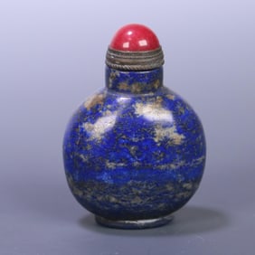 A lapis lazuli snuff bottle