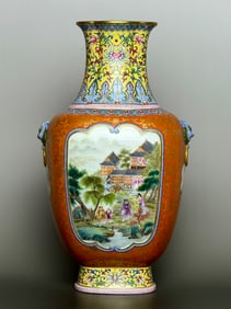 A piece of Qianlong year yellow ground entwined lotus Fushou pattern Ruyi back pattern alum red gold