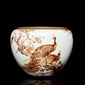 A piece of Yongzheng year made of sauce color with gold pattern edges peacock inscription poem