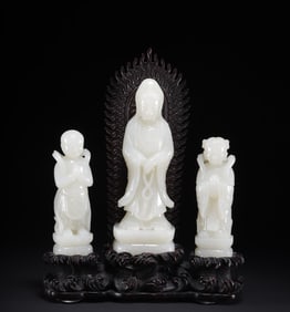 A set of Hetian jade boys in the Qing Dynasty worshipped Guanyin