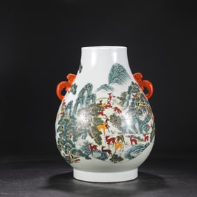 A Qing Dynasty Qianlong pastel amphora hundred deer pattern large bottle