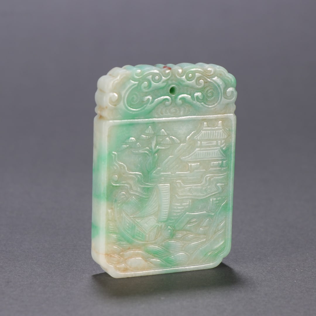 A piece of Qing Dynasty jadeite is listed safely every year: Qing Dynasty jade was listed safely every year SIZE: H:6.1cm W:4.2cm W:61.7g (The Dimensions Of All Batches Are Manually Measured.If You Need More Detailed Information, Please Contact Our Customer Ser