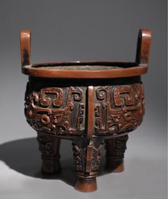 A piece of Ming Dynasty precision casting copper tire cauldron-style furnace