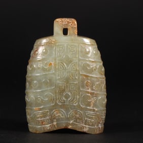 A jade chime carving from the Qing Dynasty