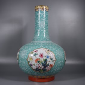 A pastel green background silk white window floral pattern gall bottle made in the Qianlong period