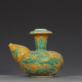 A Ming Jiajing enamel colorful dragon pattern military held