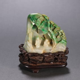 A Qing Dynasty jade character story mountain ornament