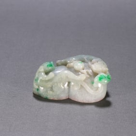 A Qing Dynasty jade dragon pattern gourd-shaped seal
