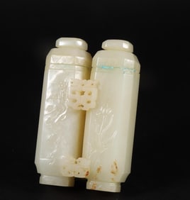 A jade carving pendant of the Qing Dynasty