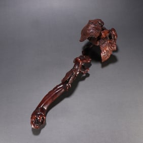 A piece of rosewood ganoderma lucidum