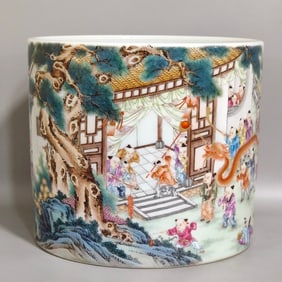 A Qing Yongzheng pastel hundred children pen holder