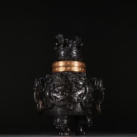 A Qing Dynasty tea crystal covered gold dragon pattern incense burner