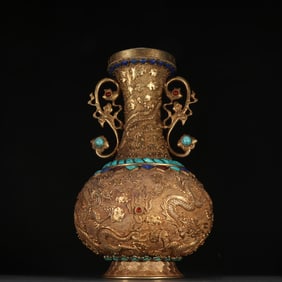 A Qing Dynasty copper-gilt turquoise dragon pattern amphora
