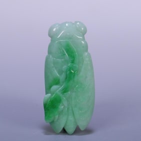 A Qing Dynasty old jadeite blockbuster carving