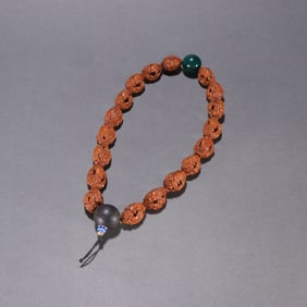 A nuclear carved fish pattern eighteen hands