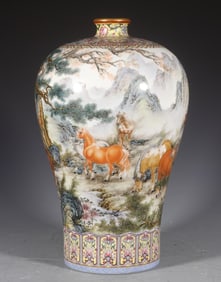 A piece of Qing Qianlong: enamel color hundred horse plum bottles