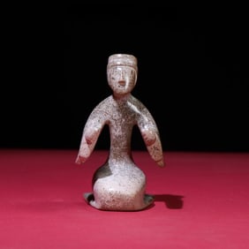 A gray-skinned jade nobleman of the Warring States period