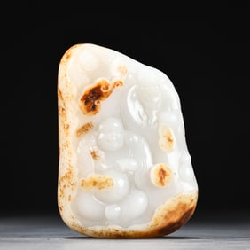 A piece of Hetian jade seed material wealth and blessing ornaments