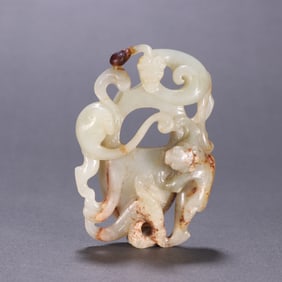 A Qing Dynasty Hetian jade seed material dragon pattern chicken heart pendant