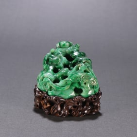 A Qing Dynasty jade carved dragon pattern mountain ornament