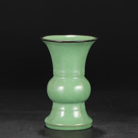 A piece of Northern Song Dynasty Ru kiln azure glaze silver mouth court imperial large flower