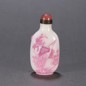 A Qing Dynasty glazed tire crane pattern snuff bottle