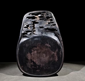 A carved auspicious cloud inkstone of the Qing Dynasty