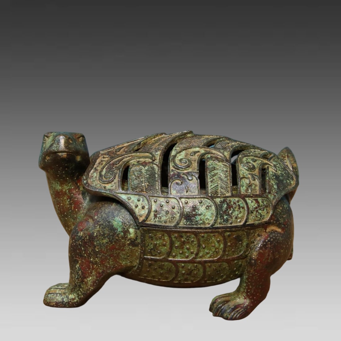 A bronze turtle furnace (inscription) (1 of 9)