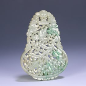 A Qing Dynasty natural old jade hollow gourd card