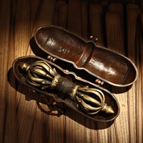 A Tibetan demon-subduing pestle made of copper in the Qing Dynasty