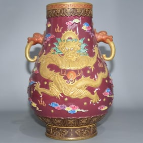 A Qing Dynasty dragon carmine red amphora