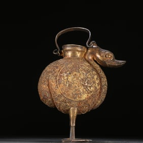 A silver-gilt fried bead duck pot