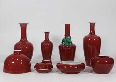 A set  of eight pieces of red glaze sacrificed in the Kangxi era of the Qing Dynasty