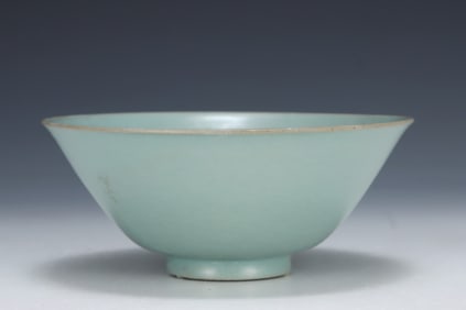 A Song Dynasty Ru kiln azure glaze bowl