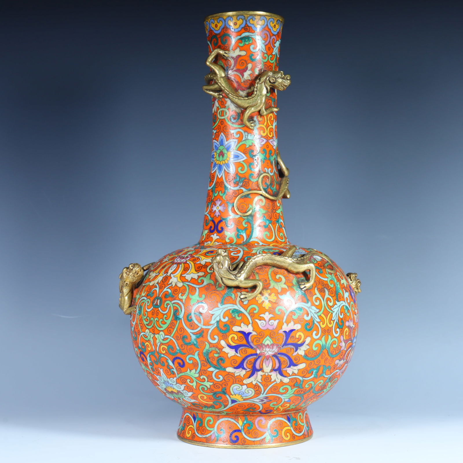 A Qing Dynasty Qianlong cloisonné gilt embossed dragon pattern bottle: Qing Dynasty Qianlong cloisonné gilt relief dragon pattern vase SIZE: H:36.5cm L:20cm W:20cm W:4.3kg (The Dimensions Of All Batches Are Manually Measured.If You Need More Detailed Information, Please