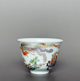 A Qing Dynasty Kangxi year ancient color phoenix unicorn double auspicious pattern cup