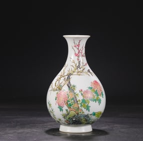 A Qing Dynasty Yongzheng enamel colorful mountain stone flower and bird pattern large jade pot