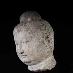 A bluestone Buddha head of the Tang Dynasty