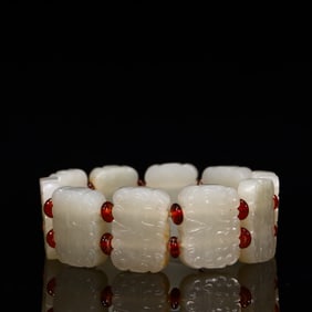 A Hetian jade bracelet